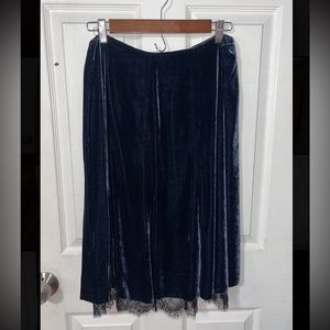 SAKS FIFTH AVENUE SIGNATURE BLUE KALLER SILK LACE LINED VELVET SKIRT
